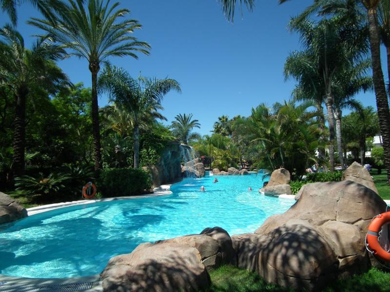 Prohlídka hotelu Melia Marbella Banús - hezký moderní 4* hotel