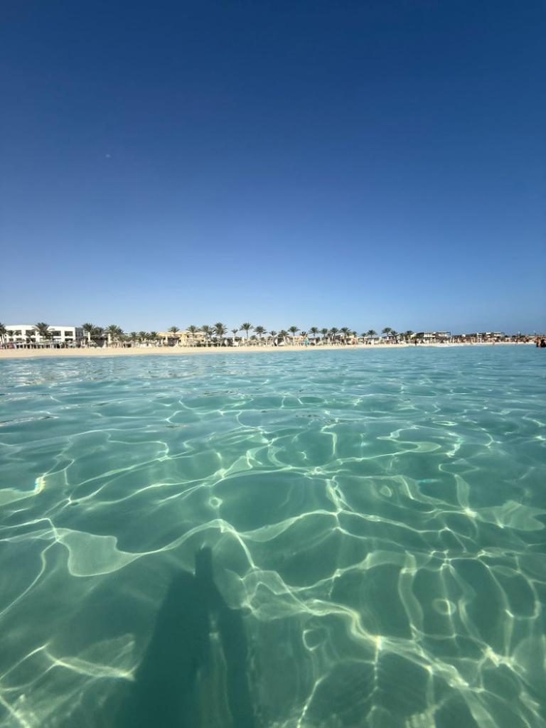 Úžasná dovolená s neskutečně krásným mořem - skvělý hotel JAZ Elite Crystal, Almaza Bay, Marsa Mtrouh 