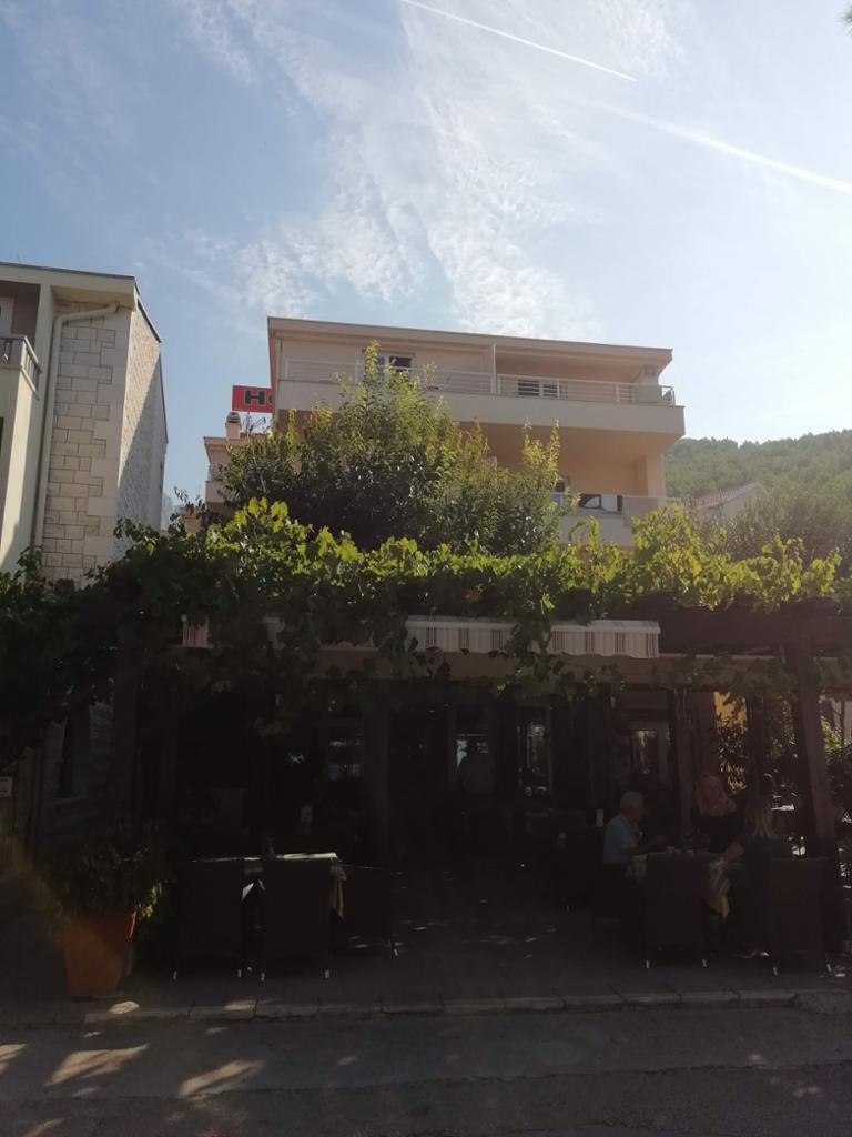 Prohlídka hotelu Hani