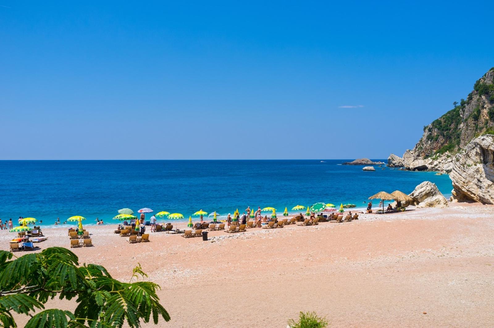 Romantika na pláži hotel Savojo