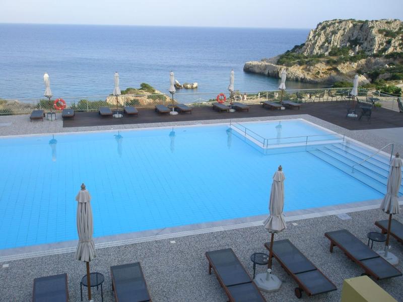 Prohlídka hotelu Apolis **** - moderní komplex na romantickém útesu