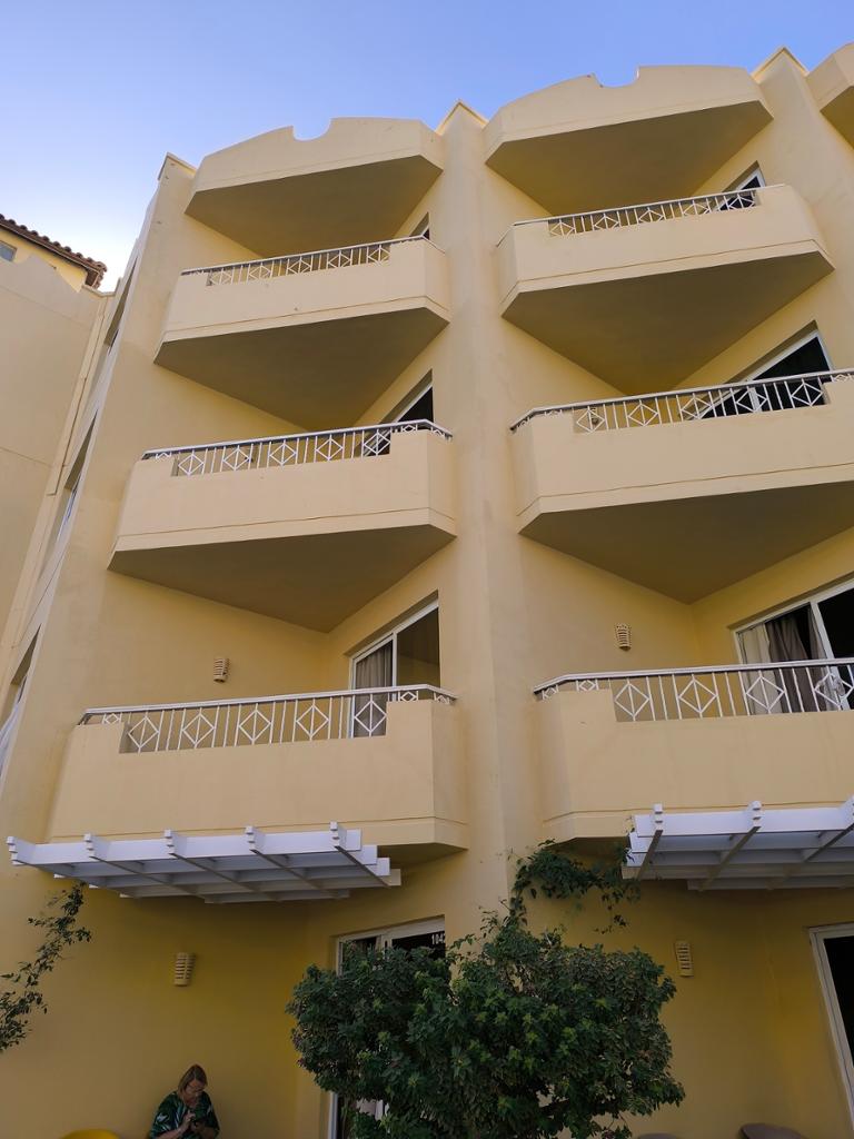 Prohlídka hotelu Amwaj Beach Club Resort 4*