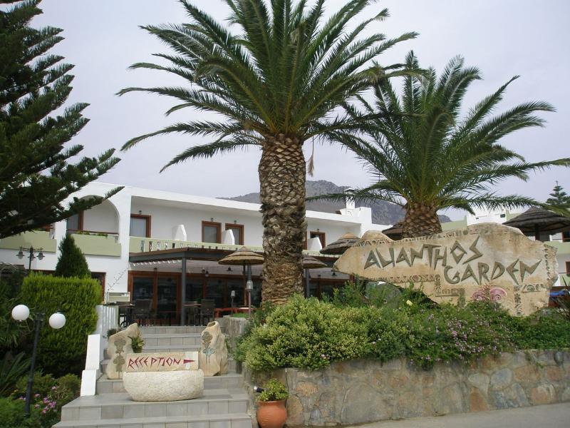 Alianthos Garden ***+ - hezký menší komplex blízko pláže