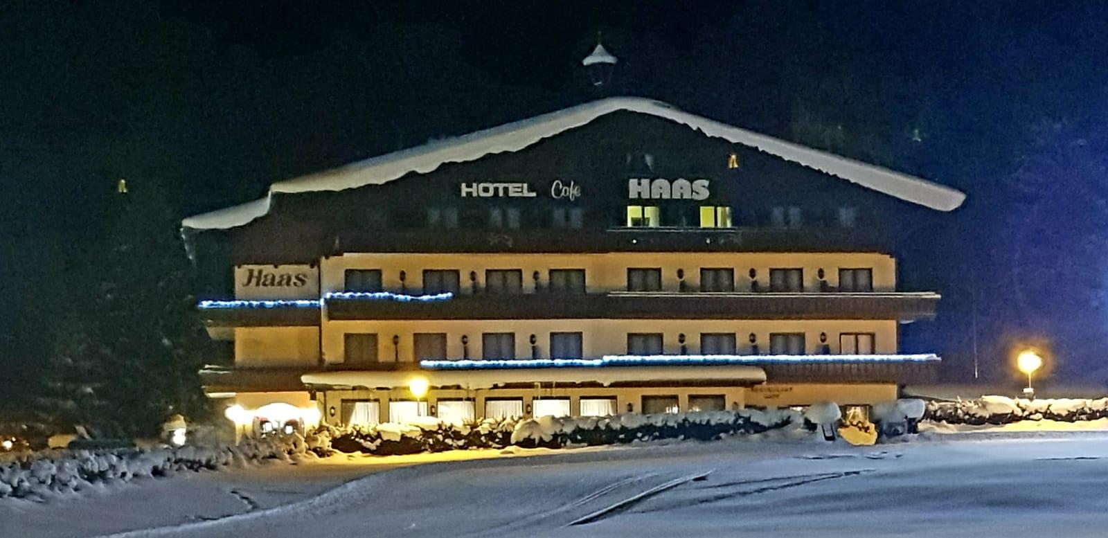 Super hotel s ideálnou polohou medzi lyžiarskymi oblasťami Bad Gastein a Sportgastein.
