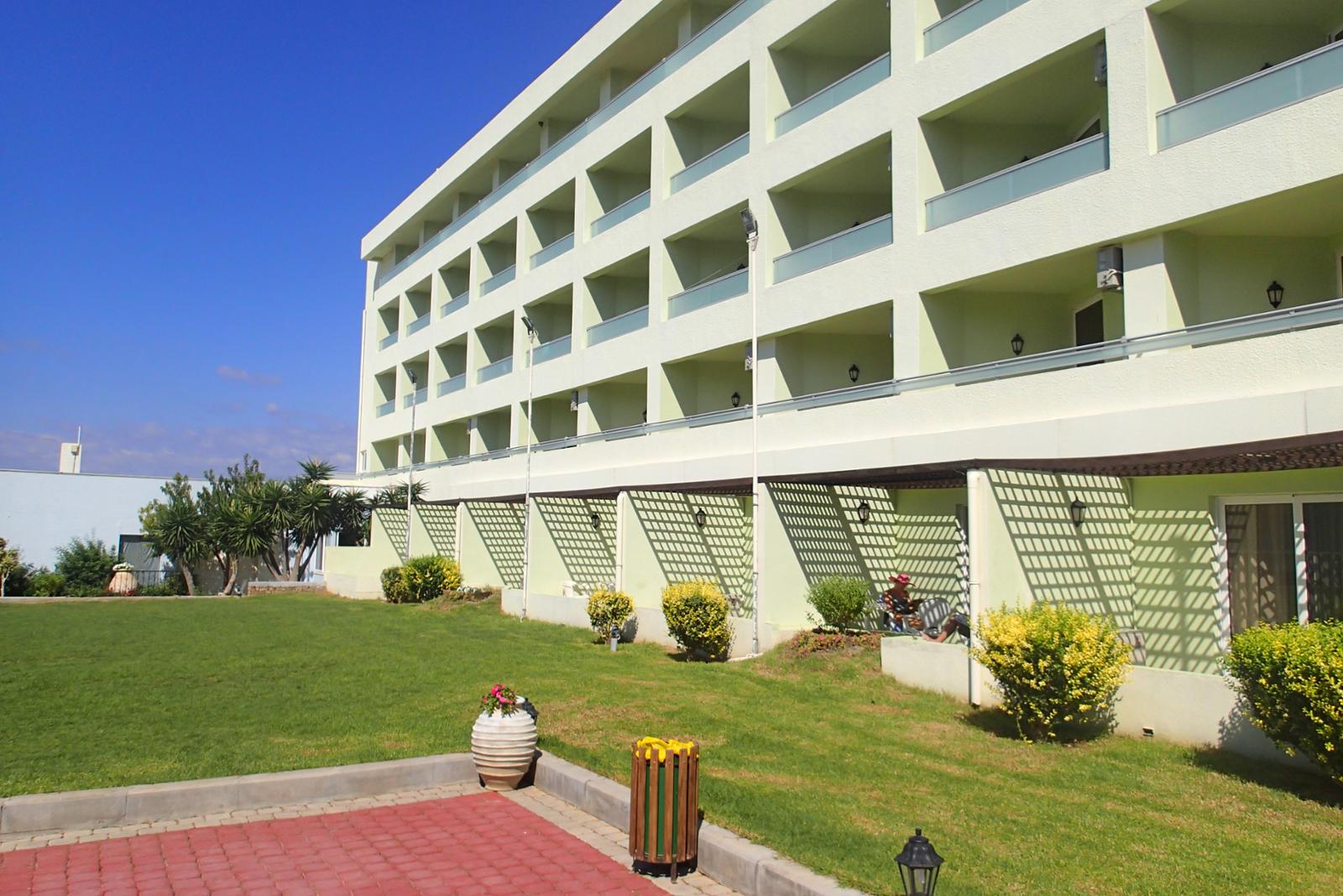 Prohlídka hotelu Avra Beach ****
