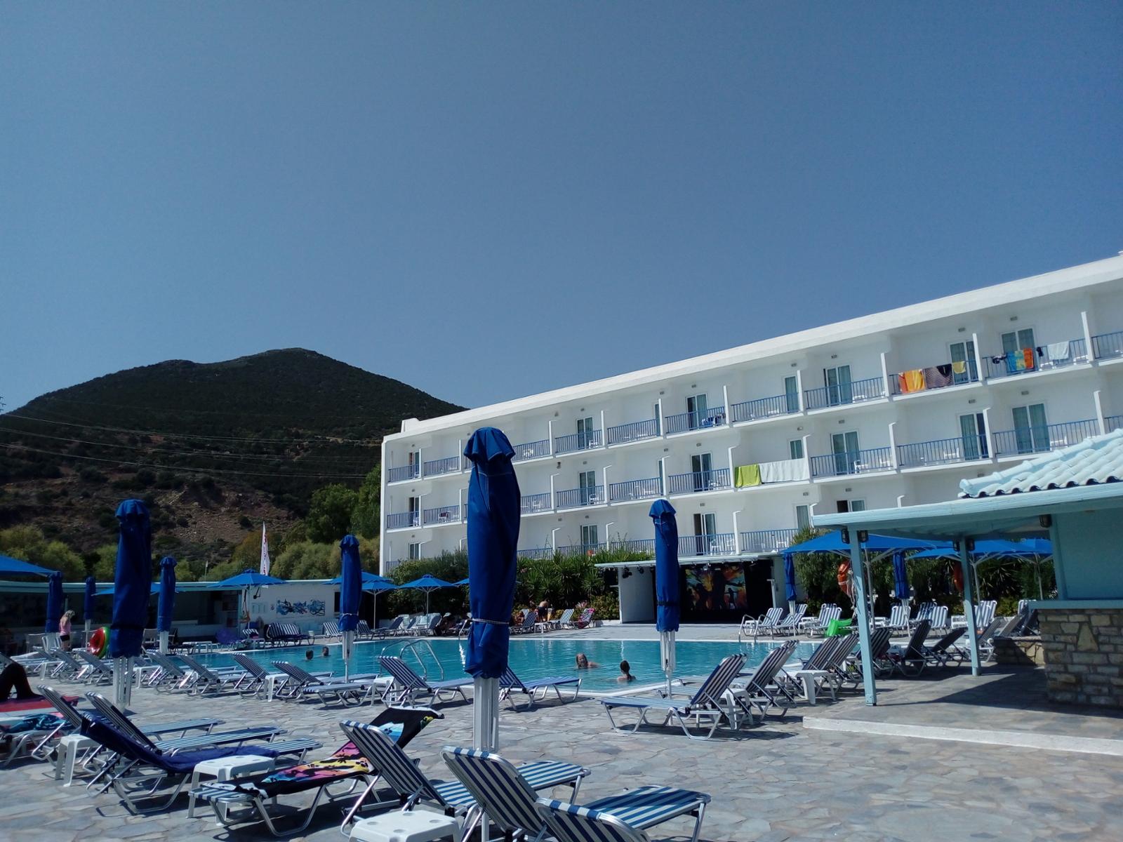 Delphi Beach (Řecko - pevnina - Korintský záliv)