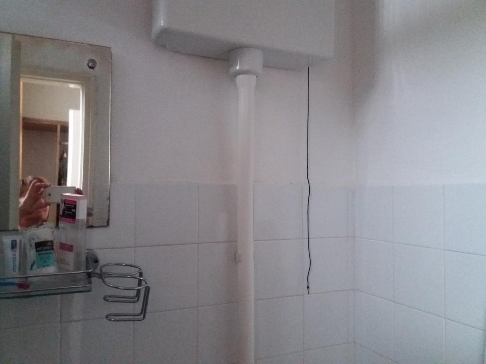 Moře a hory krásná typická Dalmácie, polopenze a ubytování katastrofa, úroveň za éry Tita....