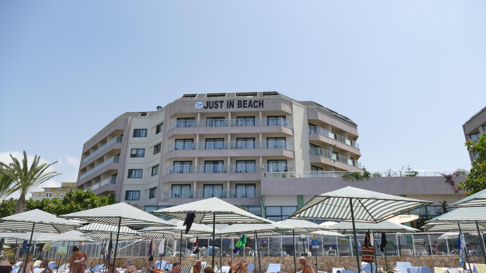 Aska Just In Beach