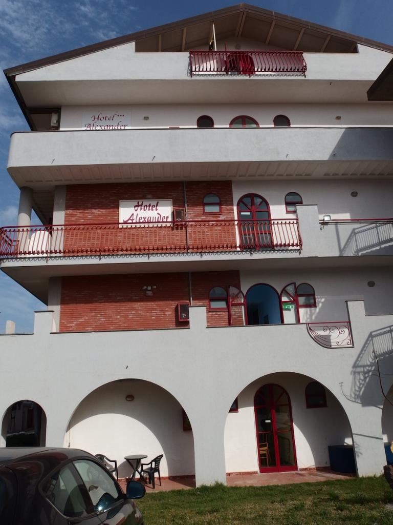 Alexander hotel 