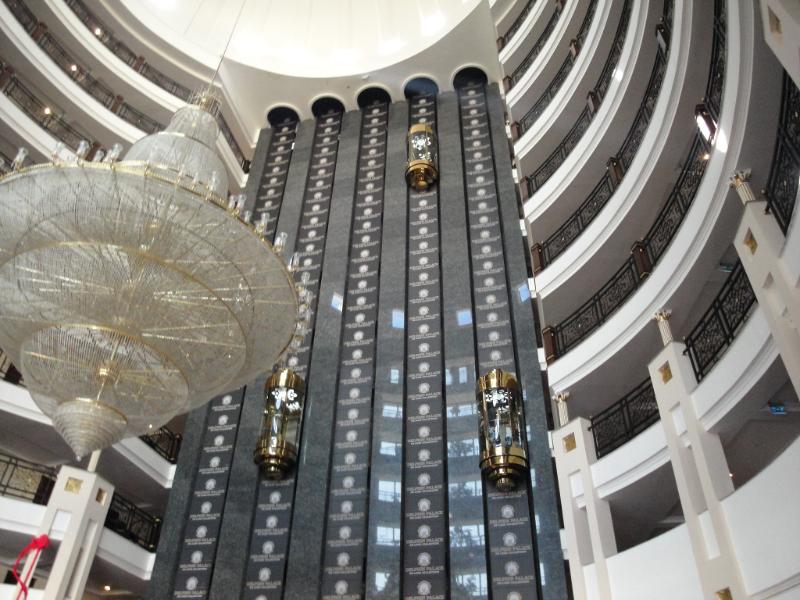 Prohlídka hotelu Deplhin Palace