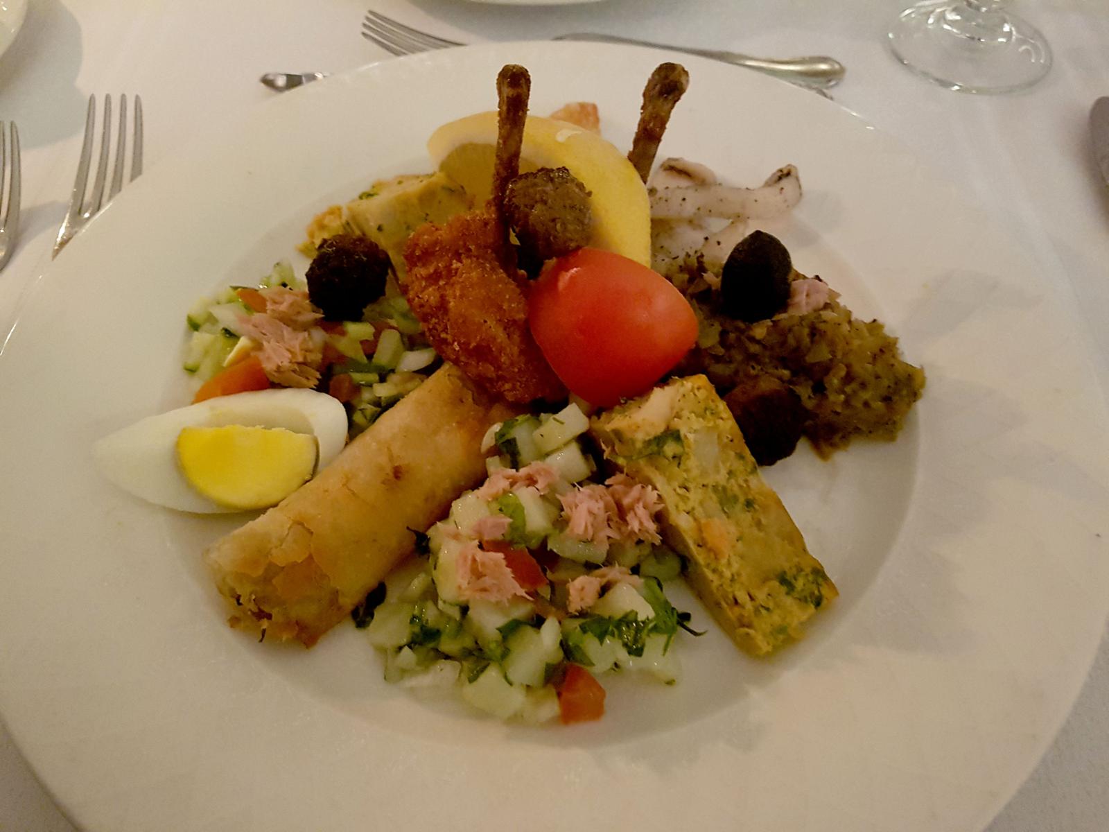 Prohlídka hotelu spojená s večeří