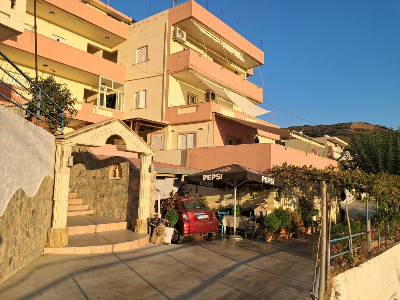 Srpen 2026, apartmany Athina, letovisko Bali, Kréta