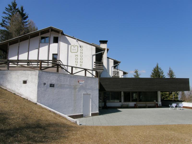 Prohlídka hotelu Monte Bondone - takový normální standard